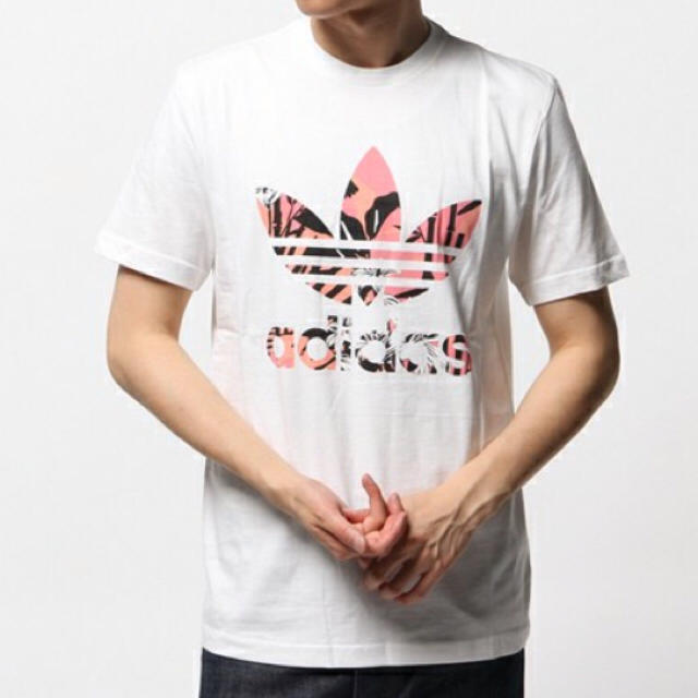 adidas(アディダス)の【新品未使用】オリジナルス Tシャツ   MASH UP TREFOIL TEE メンズのトップス(Tシャツ/カットソー(半袖/袖なし))の商品写真