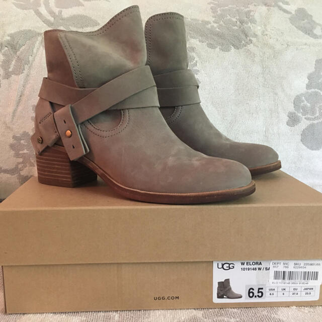 UGG スエードブーツ 新品未使用