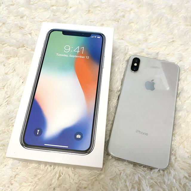 iPhone X シルバー　256GB simフリー