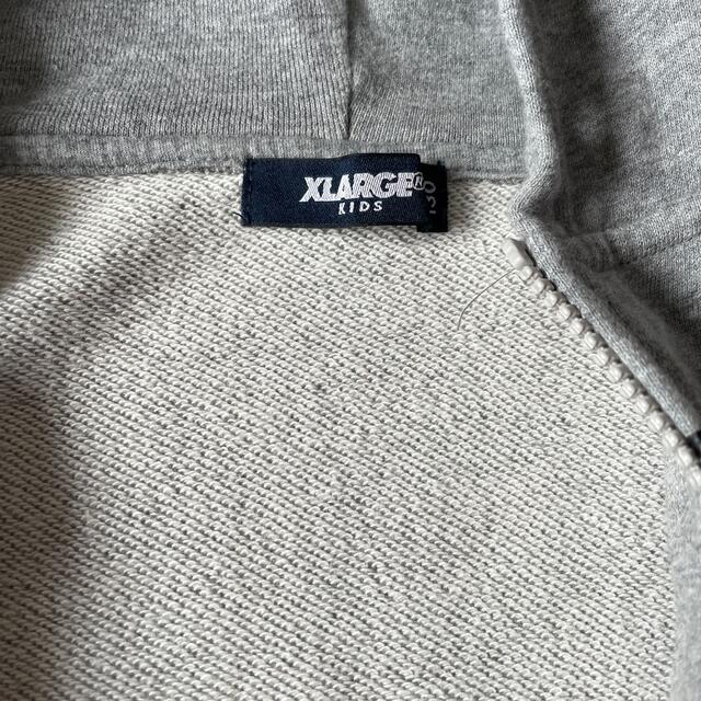 XLARGE(エクストララージ)の子供服　男の子　パーカー　エクストララージ キッズ/ベビー/マタニティのキッズ服男の子用(90cm~)(Tシャツ/カットソー)の商品写真