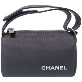 シャネル(CHANEL)の新品同様 シャネル ナイロン ポーチ ヴィンテージ 5番台 グレー 0047【中古】CHANEL(ポーチ)