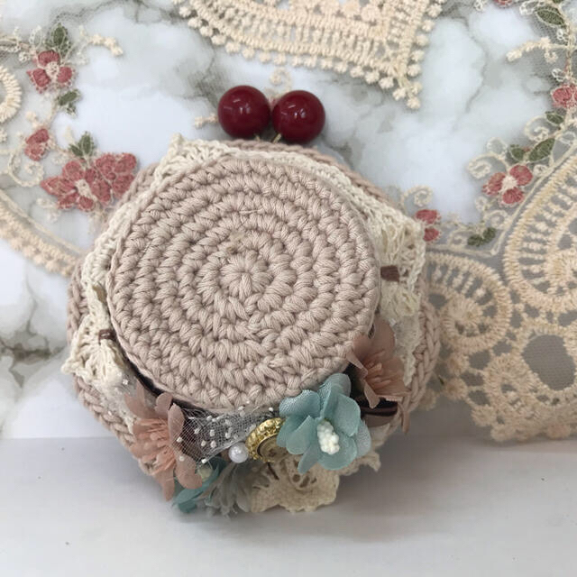かぎ編み アンティーク調帽子がま口財布 ハンドメイドのファッション小物(財布)の商品写真