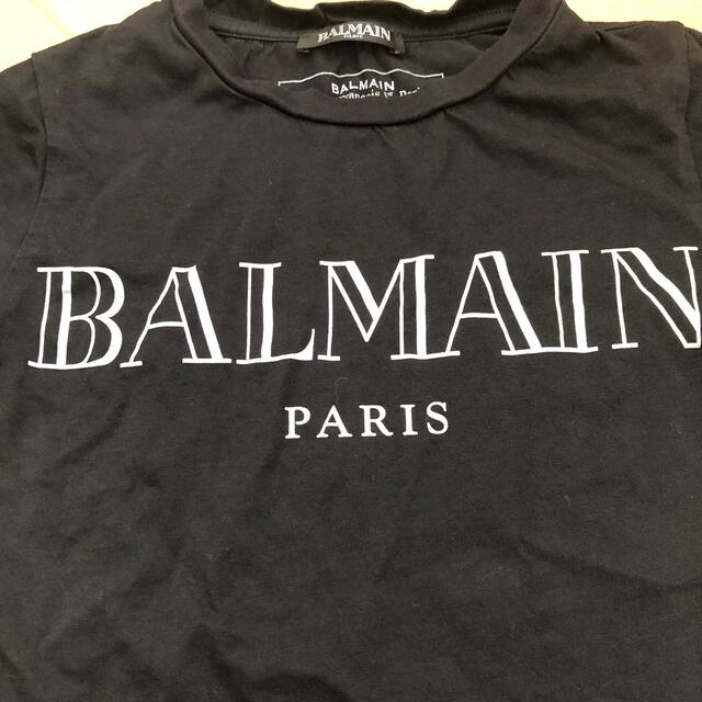 BALMAIN(バルマン)のバルマン黒半袖Tシャツシルバーロゴ８Ａ120〜130くらい キッズ/ベビー/マタニティのキッズ服男の子用(90cm~)(Tシャツ/カットソー)の商品写真