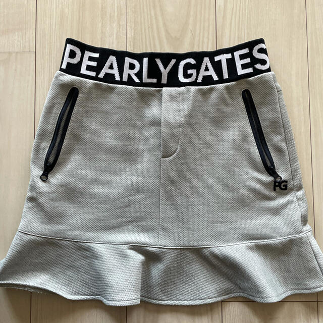 PEARLY GATES(パーリーゲイツ)のパーリーゲイツ♡今季スカート♡  スポーツ/アウトドアのゴルフ(ウエア)の商品写真