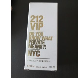 キャロライナヘレナ(CAROLINA HERRERA)のキャロライナ　ヘレラ　212ＶＩＰオーデパルファム(香水(女性用))