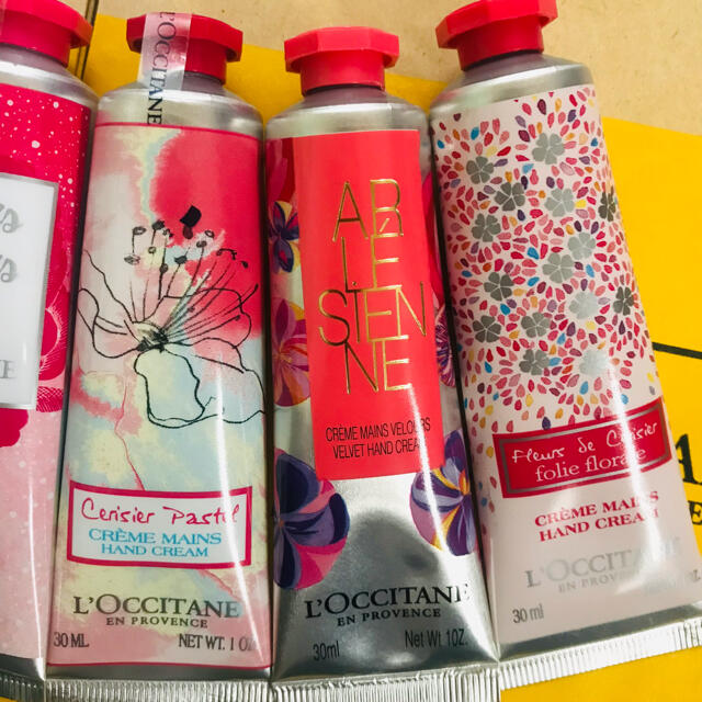 L'OCCITANE(ロクシタン)のロクシタン　ハンドクリームセット♡ コスメ/美容のボディケア(ハンドクリーム)の商品写真