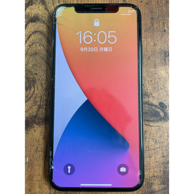 Apple(アップル)のiPhone X Space Gray 64 GB SIMフリー　ジャンク スマホ/家電/カメラのスマートフォン/携帯電話(スマートフォン本体)の商品写真