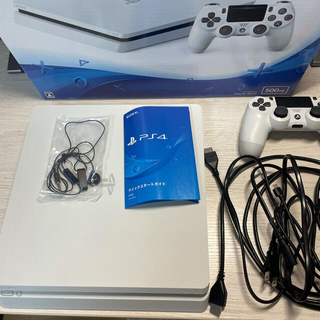 プレイステーション4(PlayStation4)のPlayStation4 本体 CUH-2200 ホワイト(家庭用ゲーム機本体)