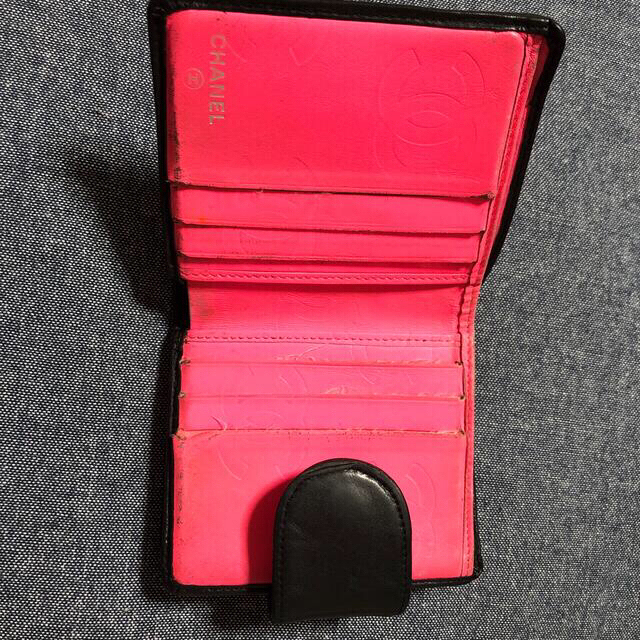 CHANEL(シャネル)のCHANELシャネル カンボンライン ココマーク 折り財布 黒X黒Xピンク レディースのファッション小物(財布)の商品写真