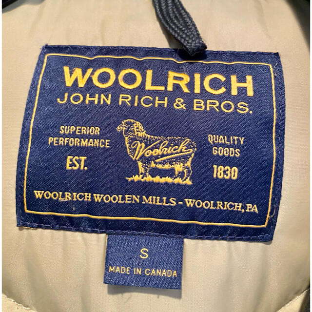 WOOLRICH(ウールリッチ)のたむら様専用 最強ダウン Woolrich ウールリッチ アークティックパーカー メンズのジャケット/アウター(ダウンジャケット)の商品写真