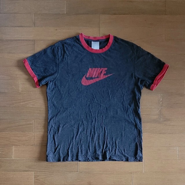 NIKE　ナイキ　リンガー　半袖Tシャツ　XLサイズ　チャコールグレー×赤