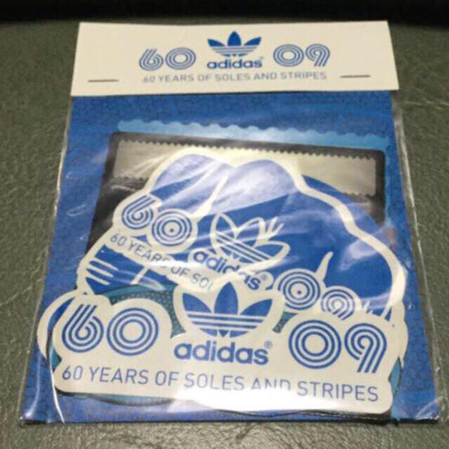 adidas(アディダス)のadidas Originals 60yearsステッカーSET新品未開封極レア メンズのファッション小物(その他)の商品写真