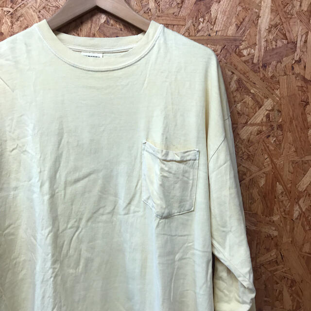 薄い黄色　ロンT メンズのトップス(Tシャツ/カットソー(七分/長袖))の商品写真