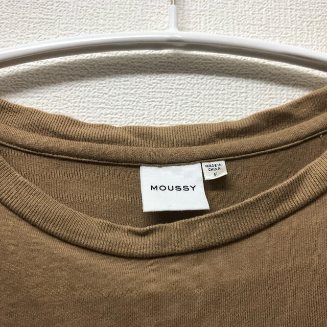 moussy(マウジー)のmoussy ロゴTシャツ レディースのトップス(Tシャツ(半袖/袖なし))の商品写真