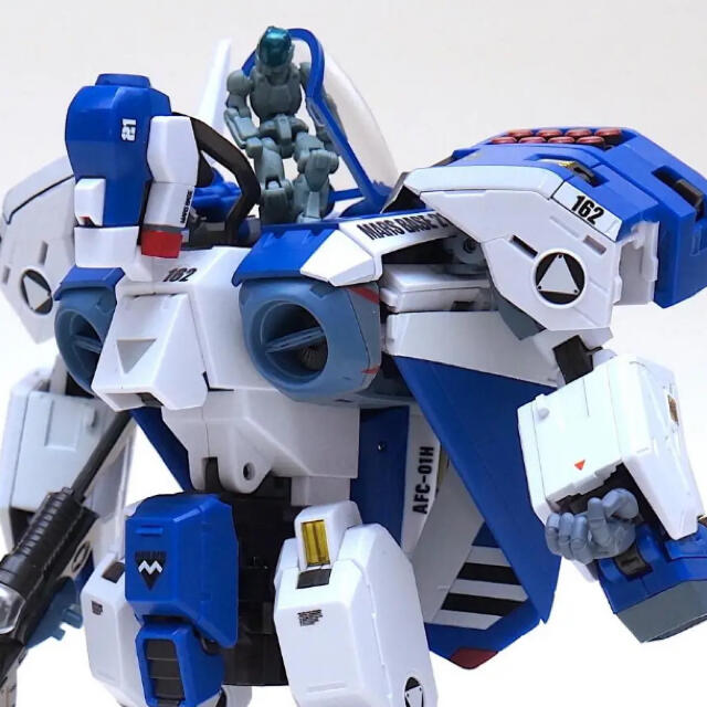 新品 千値練 RIOBOT 機甲創世記 モスピーダ 1/48 レギオス エータ 人気店舗 千値練 RIOBOT モスピーダ レギオス エータ プラモデル