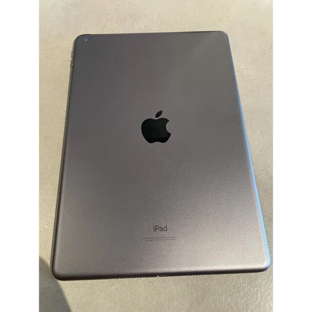 Apple(アップル)の【ジャンク】iPad 10.2インチ 第8世代 Wi-Fi 32GB 2020年 スマホ/家電/カメラのPC/タブレット(タブレット)の商品写真