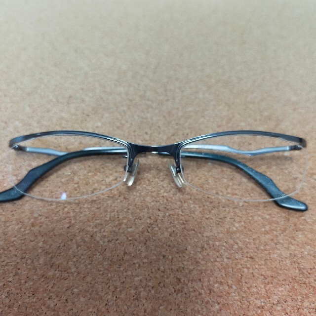 伊達メガネ　メタルフレーム メンズのファッション小物(サングラス/メガネ)の商品写真