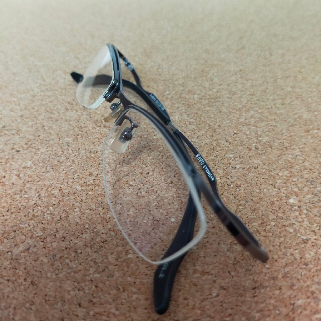 伊達メガネ　メタルフレーム メンズのファッション小物(サングラス/メガネ)の商品写真