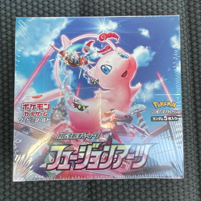 ポケモン(ポケモン)のフュージョンアーツ1BOX 新品未開封シュリンク付き エンタメ/ホビーのトレーディングカード(Box/デッキ/パック)の商品写真