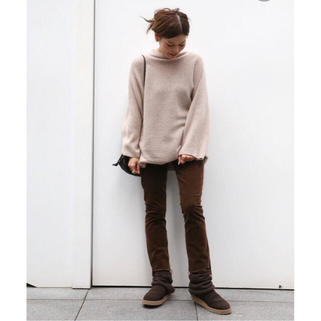 DEUXIEME CLASSE(ドゥーズィエムクラス)のドゥーズィーエムクラス★MOTHER CORDUROY INSIDER CROP レディースのパンツ(クロップドパンツ)の商品写真