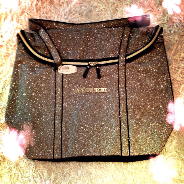 Victoria's Secret(ヴィクトリアズシークレット)のラメ☆激かわ☆大容量バッグ レディースのバッグ(ボストンバッグ)の商品写真