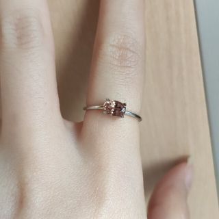 最終値下げ　カラーチェンジガーネット　リング　指輪　0.7ct(リング(指輪))