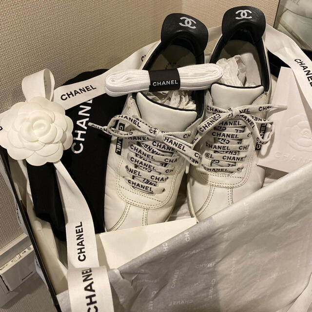 A様専用 CHANEL シャネル スニーカー 36 【驚きの値段で】 49.0%割引