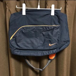 ナイキ(NIKE)のとーちん様専用　NIKE メッセンジャーバッグ(メッセンジャーバッグ)