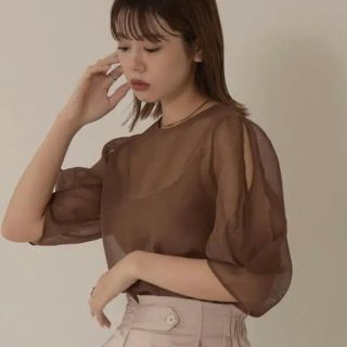 amiur  airy open shoulder puff sleeve(シャツ/ブラウス(半袖/袖なし))