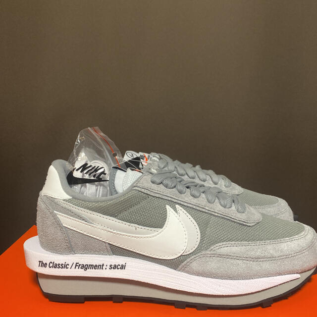 NIKE(ナイキ)のFRAGMENT×SACAI×NIKE LD WAFFLE グレー メンズの靴/シューズ(スニーカー)の商品写真