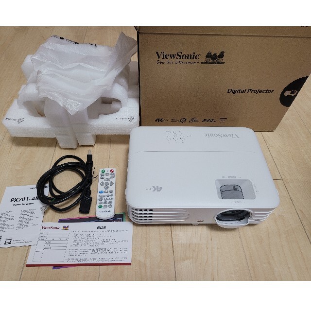 ViewSonic PX701-4K 縦横台形補正可能 プロジェクター  スマホ/家電/カメラのテレビ/映像機器(プロジェクター)の商品写真