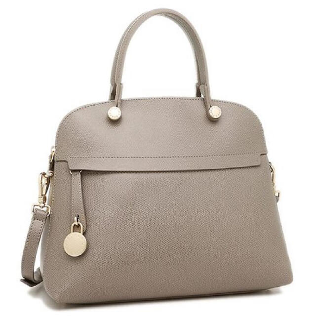 FURLA フルラ パイパーM 【再入荷！】 51.0%OFF www.gold-and-wood.com