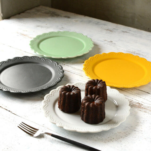 お皿　ピスタチオグリーン　2枚セット インテリア/住まい/日用品のキッチン/食器(食器)の商品写真