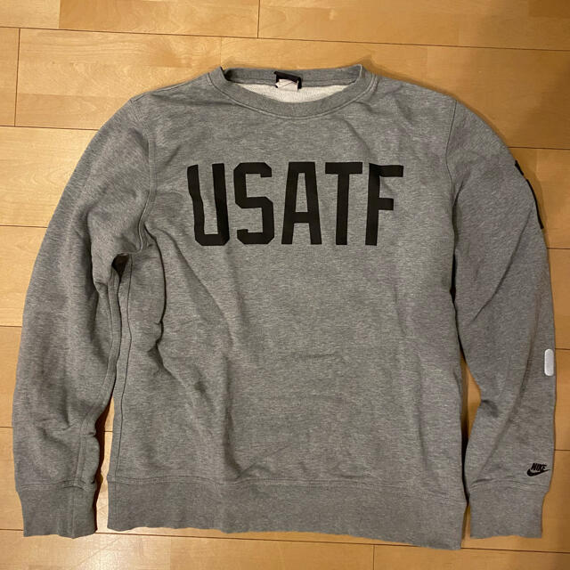 NIKE(ナイキ)のNIKE/スウェット/XL/グレイ/古着/特価！ メンズのトップス(スウェット)の商品写真