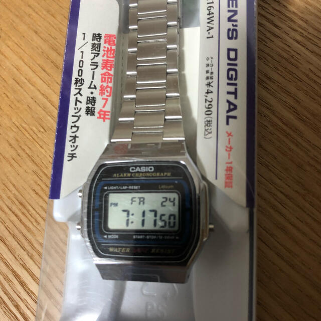 CASIO(カシオ)のM様専用　新品　カシオ　腕時計　A 164WA-1JF 付属品完備 メンズの時計(腕時計(デジタル))の商品写真