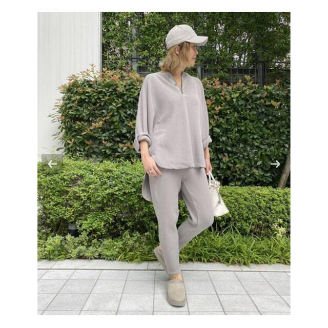 L'Appartement DEUXIEME CLASSE(アパルトモンドゥーズィエムクラス)の【AMERICANA】Thermal relax Pants グレー レディースのパンツ(カジュアルパンツ)の商品写真