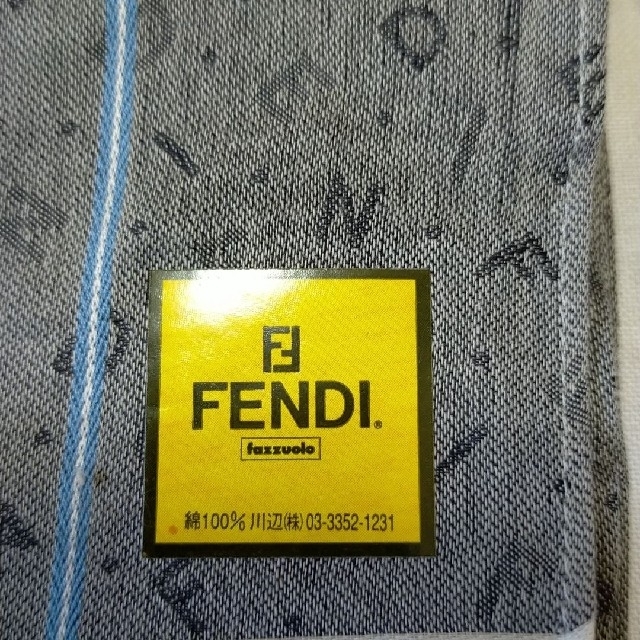 FENDI(フェンディ)のフェンディ　ハンカチ　新品未使用品 メンズのファッション小物(ハンカチ/ポケットチーフ)の商品写真