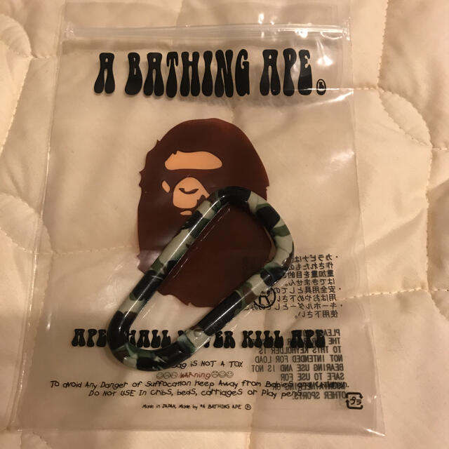 A BATHING APE(アベイシングエイプ)のアベイシングエイプ  カモ柄　カラビナ メンズのファッション小物(その他)の商品写真