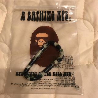 アベイシングエイプ(A BATHING APE)のアベイシングエイプ  カモ柄　カラビナ(その他)