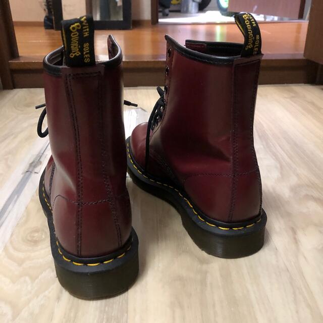 Dr.Martens(ドクターマーチン)の【値下げ中】ドクターマーチン チェリーレッド 8ホール 38 レディースの靴/シューズ(ブーツ)の商品写真