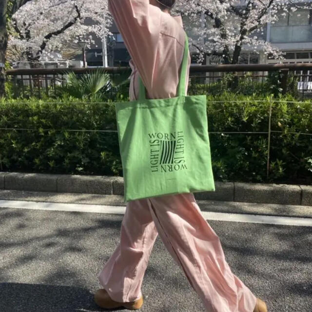 Lochie(ロキエ)のyurika akutsu トートバッグ ユリカアクツ レディースのバッグ(トートバッグ)の商品写真
