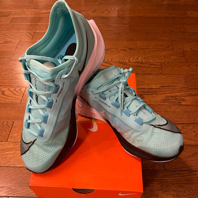 NIKE(ナイキ)のZOOM FLY3 aurora green 8.5 26.5cm スポーツ/アウトドアのランニング(シューズ)の商品写真