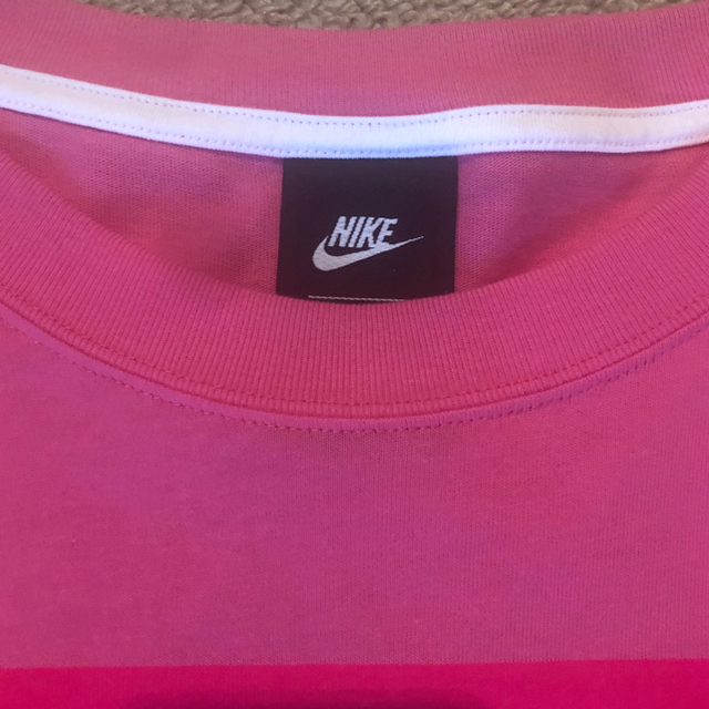 NIKE(ナイキ)のナイキ BIGTシャツ レディースのトップス(Tシャツ(半袖/袖なし))の商品写真