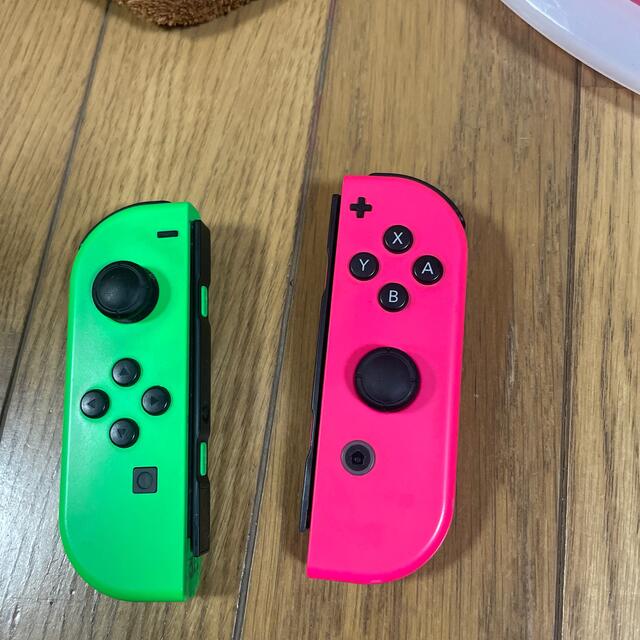 Nintendo Switch(ニンテンドースイッチ)の左　右　Joy-Con ジャンク品　 エンタメ/ホビーのゲームソフト/ゲーム機本体(その他)の商品写真