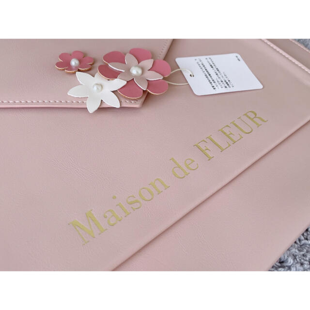 Maison de FLEUR(メゾンドフルール)の新品☆メゾンドフルールPCケース13.3 ピンク レディースのバッグ(その他)の商品写真