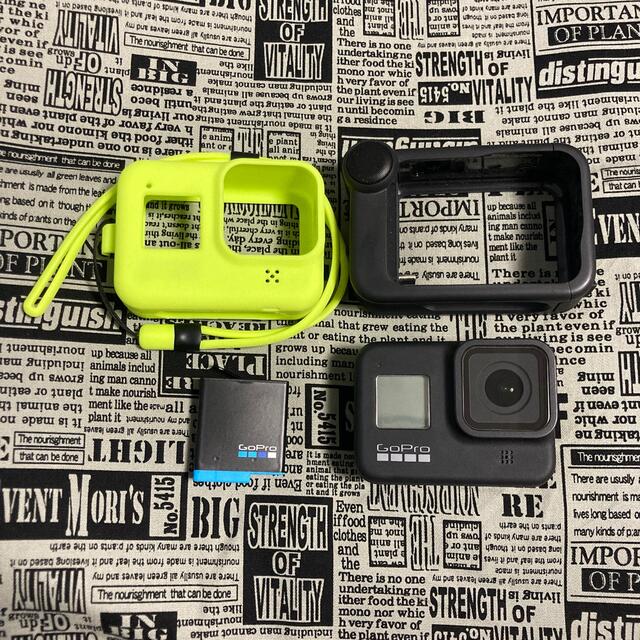 ☆美品☆GoPro8☆本体 メディアモジュラー バッテリー シリコンカバー☆