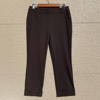 トゥービーシック(TO BE CHIC)のTO BE CHIC クロップドパンツ　ダークブラウン　38(クロップドパンツ)