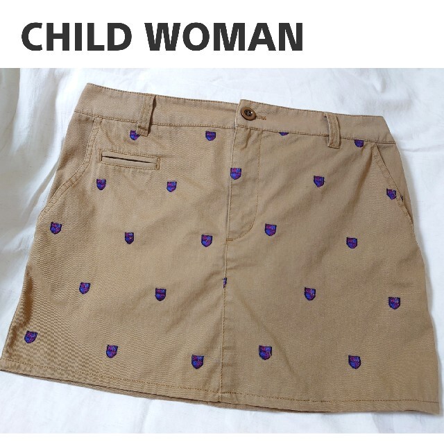CHILD WOMAN(チャイルドウーマン)のMyFav.CHILD WOMAN　総柄刺繍ミニスカート　チャイルドウーマン レディースのスカート(ミニスカート)の商品写真