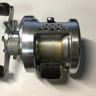 シマノ(SHIMANO)のシマノ 03カルカッタコンクエスト201DC(リール)