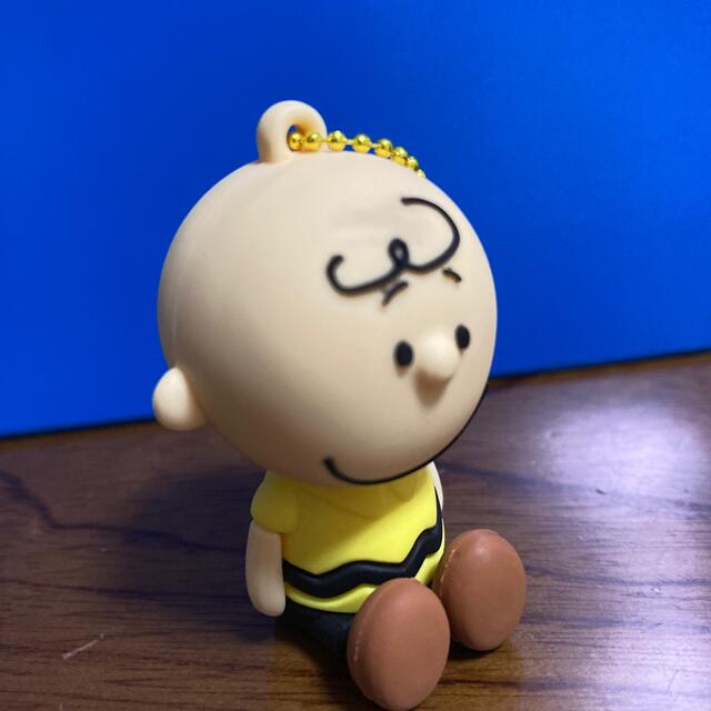 SNOOPY(スヌーピー)の《難あり》スヌーピー/チャーリーブラウン/ラバーマスコットキーホルダー エンタメ/ホビーのおもちゃ/ぬいぐるみ(キャラクターグッズ)の商品写真